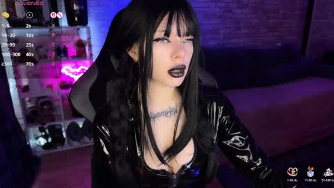 Amelia Aley  online show from April 2026 10:13:01 AM