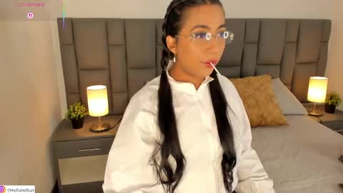 Amelia  online show from April 2026 01:20:02 PM