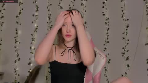 Snapshot of amelia_lein chatting on January 2026 01:43:01 AM Your Amelia online show from January 2026 01:43:01 AM