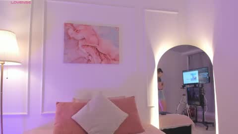  Amelia  online show from May 2026 07:43:01 PM