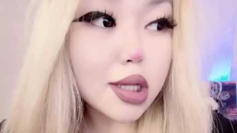 Amelia online show from March 2025 12:26:02 AM