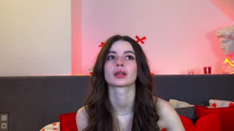 Amelia online show from March 2026 06:33:01 PM