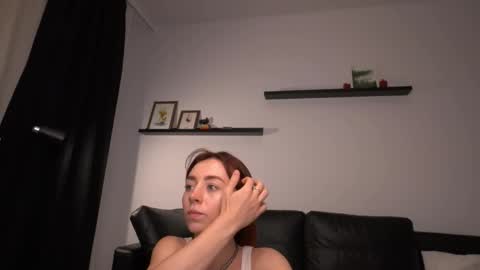 Snapshot of ameliamber0 chatting on October 2025 04:04:01 PM Amelia online show from October 2025 04:04:01 PM