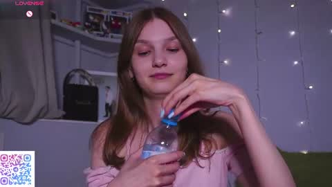 Amelia online show from July 2026 06:53:01 PM