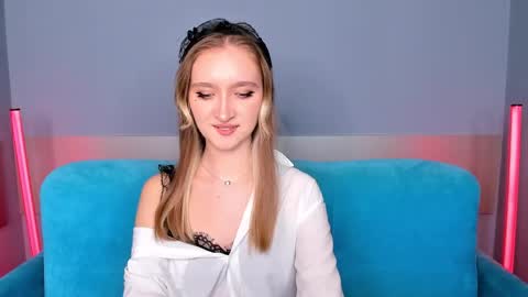 ameliawise online show from February 2025 02:23:01 PM