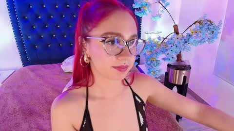 Amelie online show from April 2026 08:57:02 PM