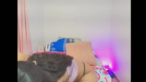 Snapshot of amelieburns18 chatting on February 2026 10:25:01 AM Amelie online show from February 2026 10:25:01 AM