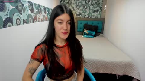 A M E L I E online show from January 2025 06:04:01 PM