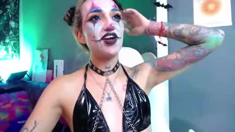 Snapshot of amelierouss chatting on April 2026 07:45:01 AM AMELIEROUS .. see you tomorrow kisses online show from April 2026 07:45:01 AM