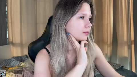 Ameliia castro online show from October 2025 09:51:01 AM