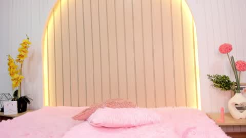 Amelia online show from December 2024 07:45:02 AM