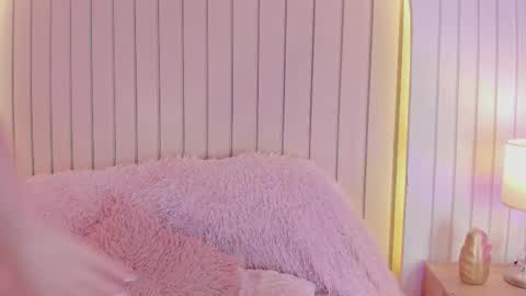 Amelia online show from September 2025 12:47:01 AM