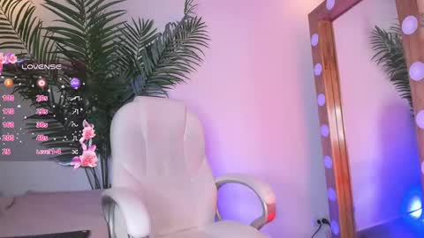 Snapshot of ameliie_brown chatting on March 2025 07:42:02 AM Amelie online show from March 2025 07:42:02 AM