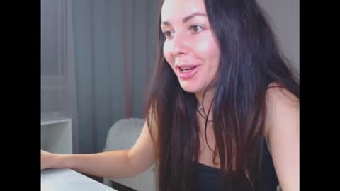 amelinamersi online show from September 2025 05:15:02 PM