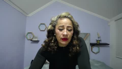 Amell Thomson online show from December 2024 11:07:02 AM