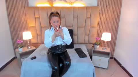 Amell Thomson online show from May 2026 11:27:02 AM