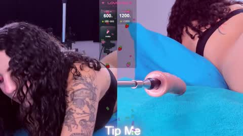 Amellia online show from February 2025 08:22:01 PM