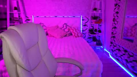 Alina online show from April 2026 02:55:02 PM