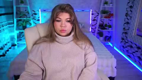Alina online show from May 2026 12:43:01 PM