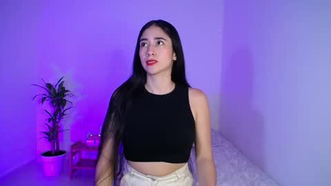 Snapshot of amelycaro chatting on February 2025 02:51:02 AM Amely online show from February 2025 02:51:02 AM