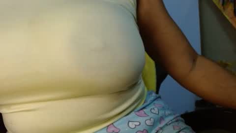 Snapshot of ames9001 chatting on October 2025 12:39:02 PM Mari online show from October 2025 12:39:02 PM