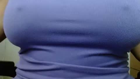 Snapshot of ames9001 chatting on February 2026 01:32:02 PM Mari online show from February 2026 01:32:02 PM