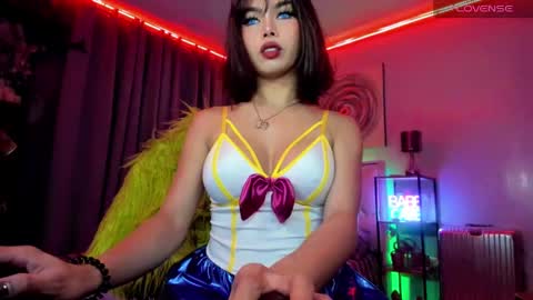 Snapshot of amethyst_ts chatting on December 2024 03:52:02 AM AMETHYST look at my BIO online show from December 2024 03:52:02 AM