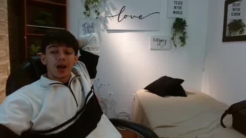 amethystshadow online show from May 2026 09:23:02 PM