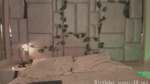      online show from October 2025 08:51:02 PM