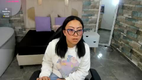 amhira_tay online show from July 2026 07:19:02 PM