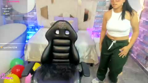 amhira_tay online show from July 2026 07:30:01 PM