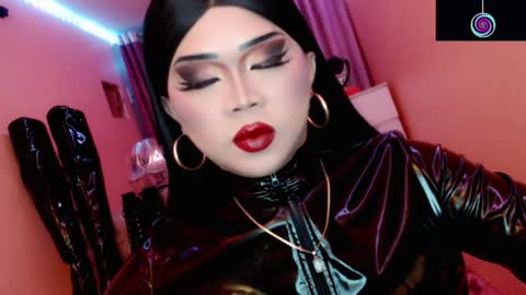 Queen Mireska online show from March 2026 04:32:01 PM