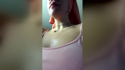 Snapshot of amidachris chatting on December 2025 08:54:01 AM Amida online show from December 2025 08:54:01 AM