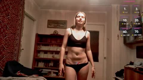 Iveta online show from October 2025 06:31:01 PM