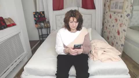 Ami online show from December 2025 05:44:02 AM