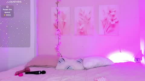 AmiiClark  online show from May 2026 07:09:02 PM
