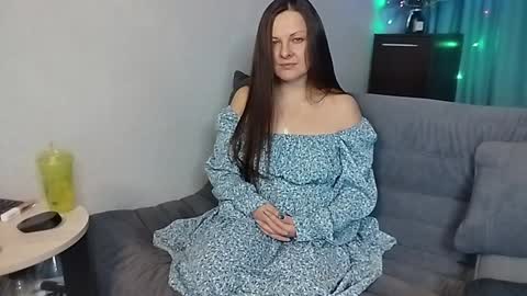 Snapshot of amilafran chatting on February 2025 12:02:02 PM Mila online show from February 2025 12:02:02 PM