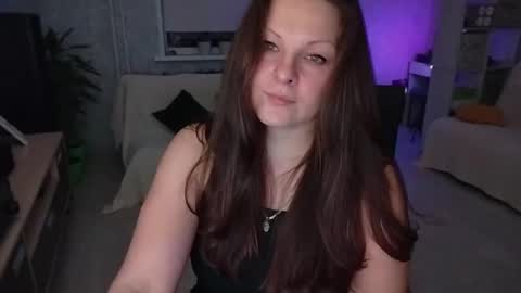 Snapshot of amilafran chatting on November 2025 09:15:01 PM Mila online show from November 2025 09:15:01 PM