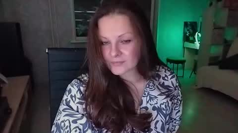 Snapshot of amilafran chatting on November 2025 08:30:02 PM Mila online show from November 2025 08:30:02 PM