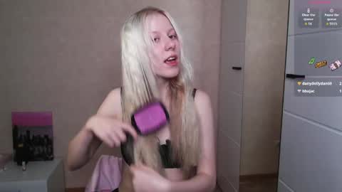 Snapshot of amili_kron chatting on May 2026 06:57:02 PM MY NAME IS AMILI WELCOME TO MY ROOM online show from May 2026 06:57:02 PM
