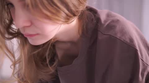 Snapshot of amillygil chatting on December 2025 05:29:02 PM Emily online show from December 2025 05:29:02 PM