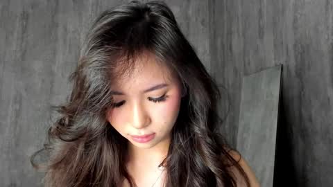 Snapshot of amina_artin chatting on January 2025 01:49:01 PM Amina online show from January 2025 01:49:01 PM