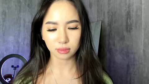 Snapshot of amina_artin chatting on February 2025 04:09:02 PM Amina online show from February 2025 04:09:02 PM