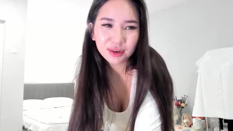 Snapshot of amina_artin chatting on January 2026 11:01:02 AM Amina online show from January 2026 11:01:02 AM