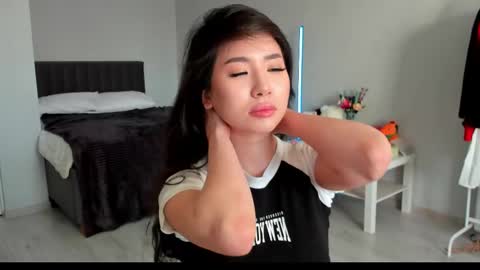 Snapshot of amina_artin chatting on January 2026 10:20:02 AM Amina online show from January 2026 10:20:02 AM