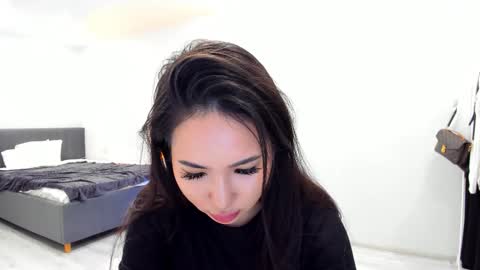 Snapshot of amina_artin chatting on February 2026 02:02:01 PM Amina online show from February 2026 02:02:01 PM