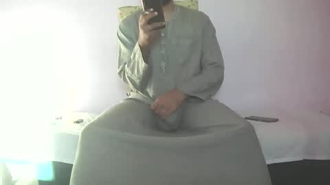 Snapshot of amir_elaraby chatting on October 2025 05:21:02 AM Amir online show from October 2025 05:21:02 AM