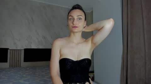 AmiraAnne online show from July 2026 06:47:01 PM
