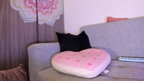 Snapshot of amiracupcake chatting on January 2025 12:12:01 AM AMIIRA online show from January 2025 12:12:01 AM