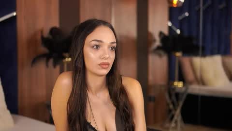 Amiraveyl online show from September 2025 09:03:02 PM